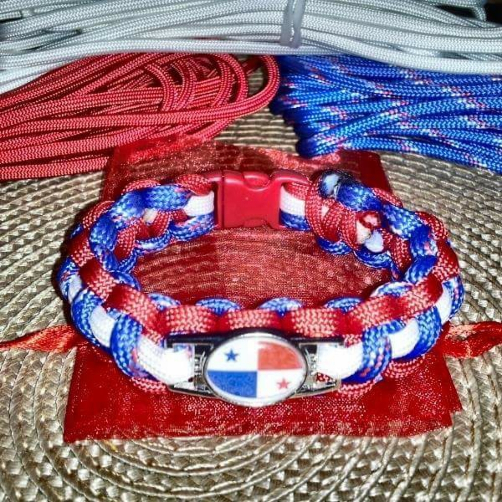 🇵🇦NWOT ... 🇵🇦 Panama 🇵🇦/ Panamanian🇵🇦 Paracord Bracelet